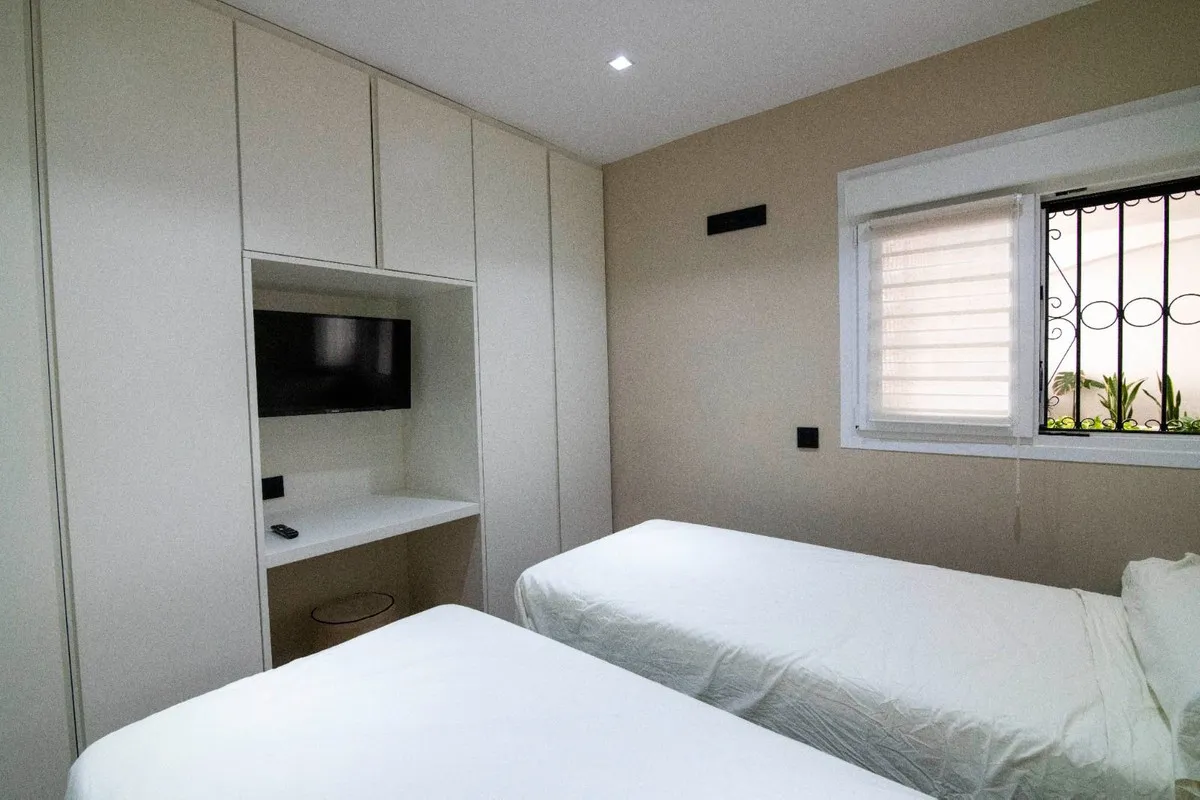 e809136f-540d-428b-a88c-22bb257bcb4c