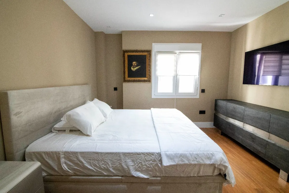 f8967081-e6b9-4b20-ba3d-05b7c5d9ff80