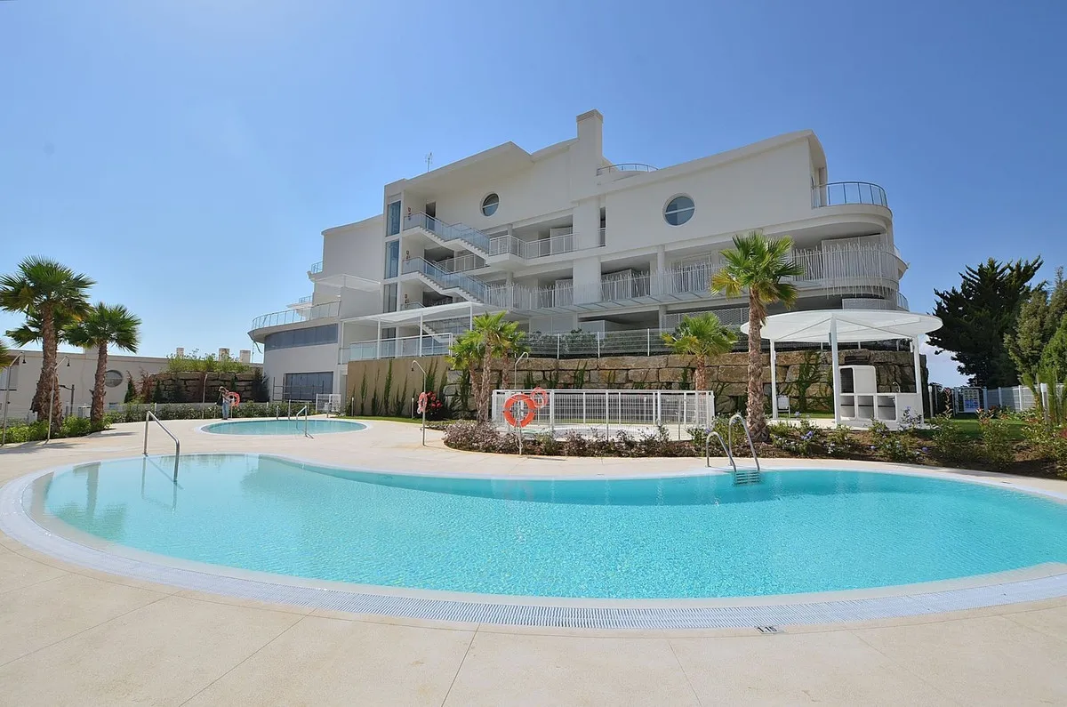 770e7d43-05f4-4adc-8d14-63f59c8e2791