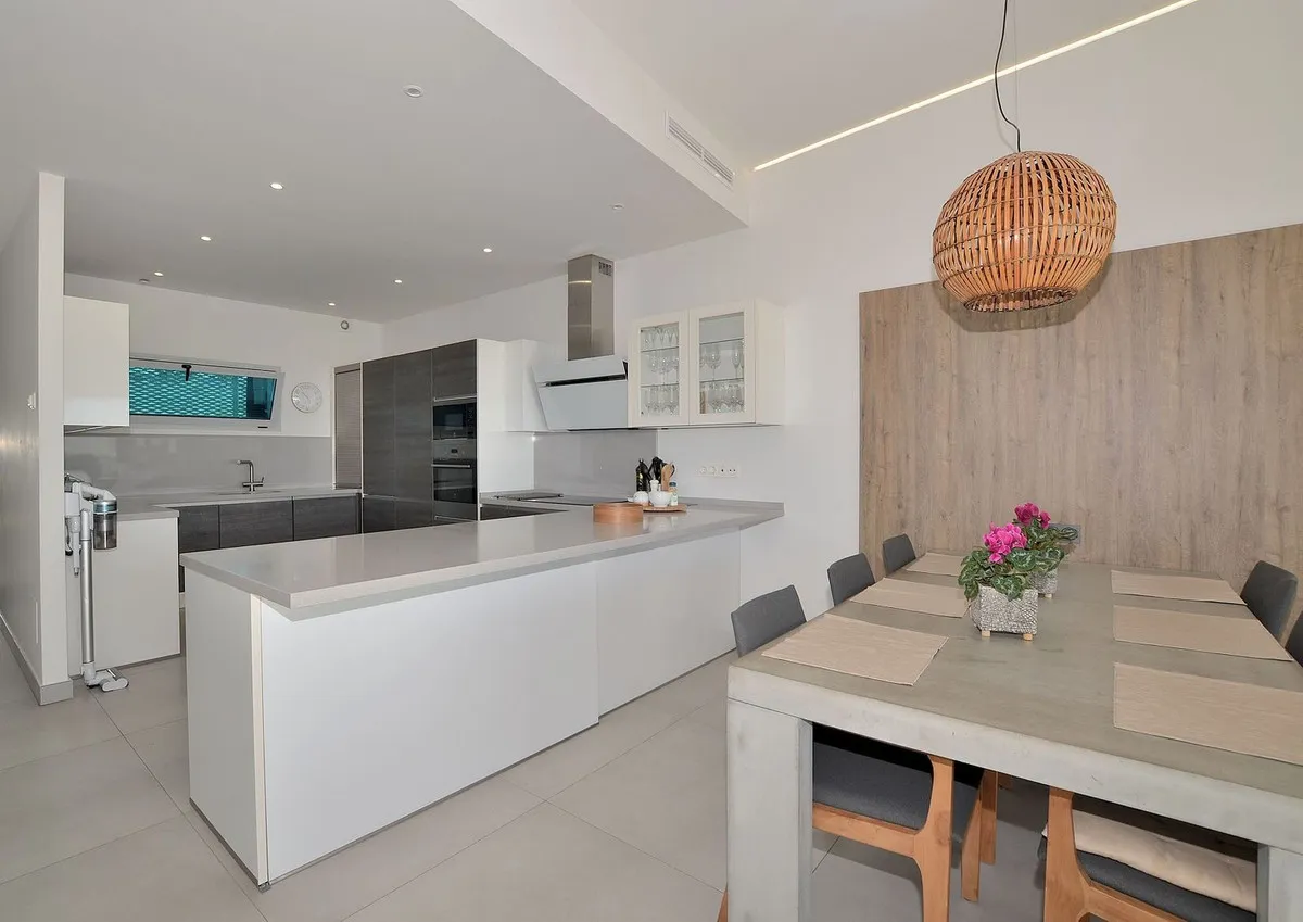 77dd7062-261a-4e1f-be83-cbe064d8c34f