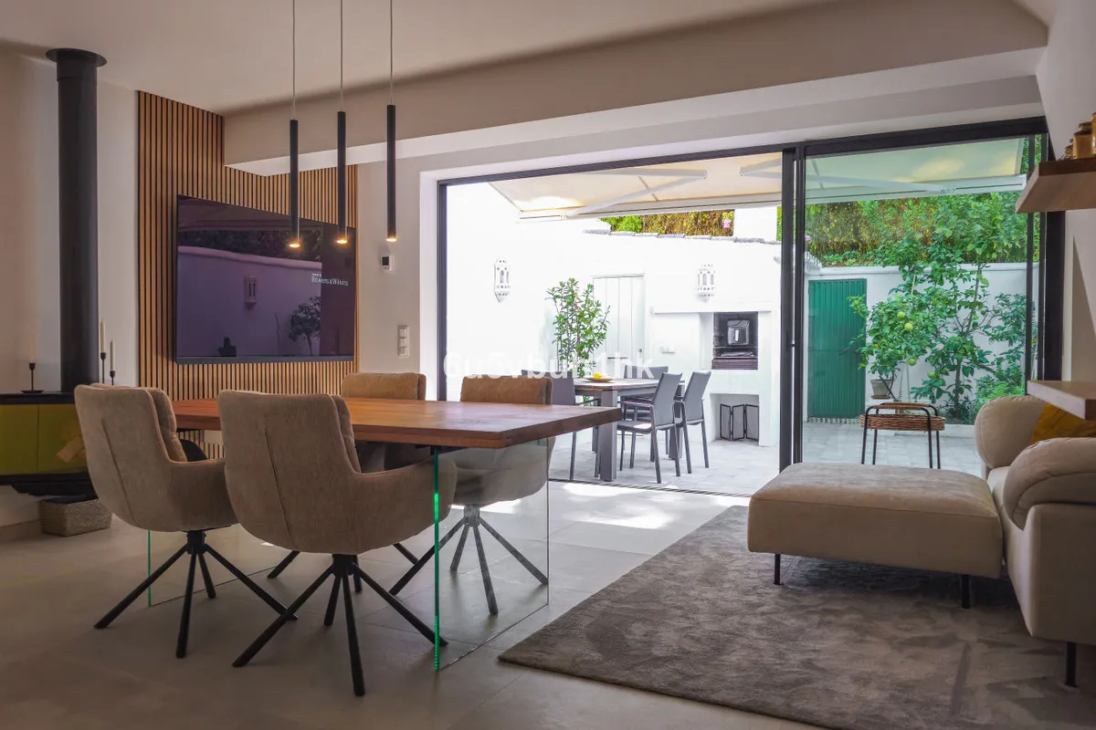 0a8a4107-1150-4eb7-b600-56a7036ec5a2