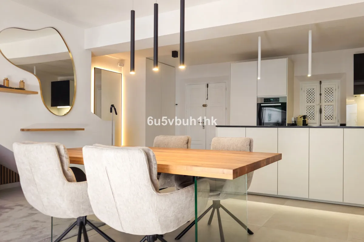 0d7dc133-319d-40b6-acfa-e15fcab53f56