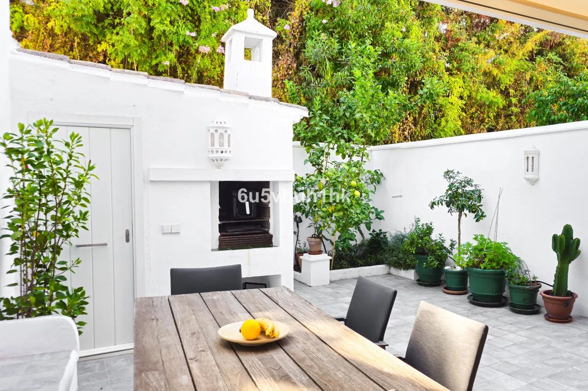 187b3299-eb86-4b6f-b145-e67a33226471