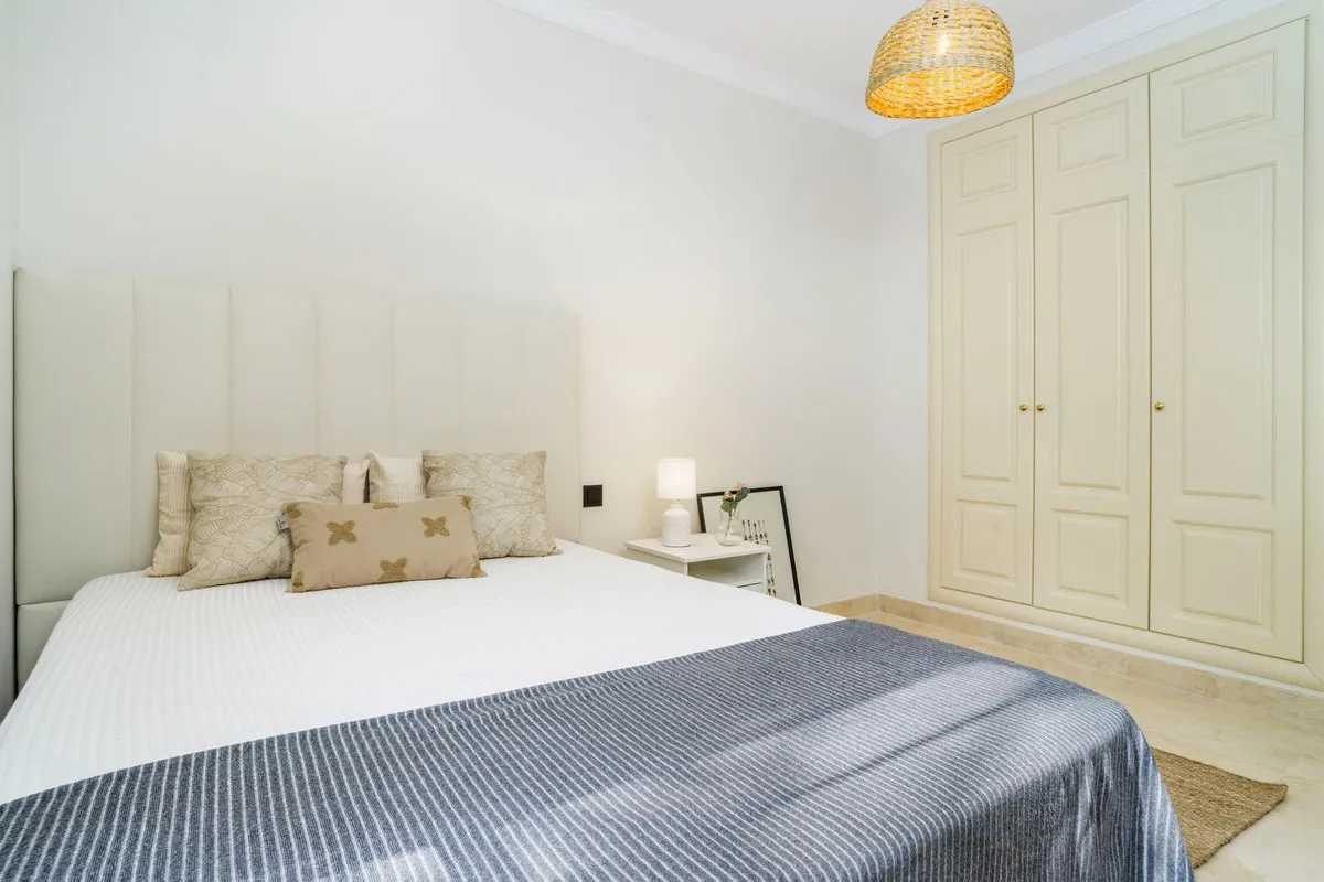 1f266ea1-6b70-4653-8112-756e340935b3