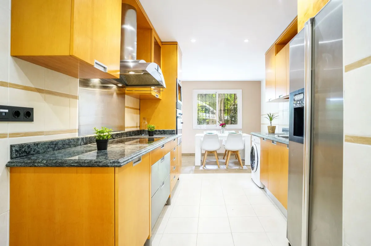 3627b492-5f01-40b9-be20-228dc4bcfc55