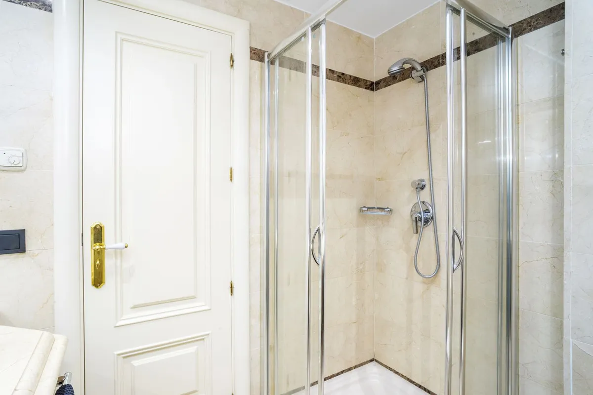 ae0c046c-307a-460c-9820-9dbb3dbeb609