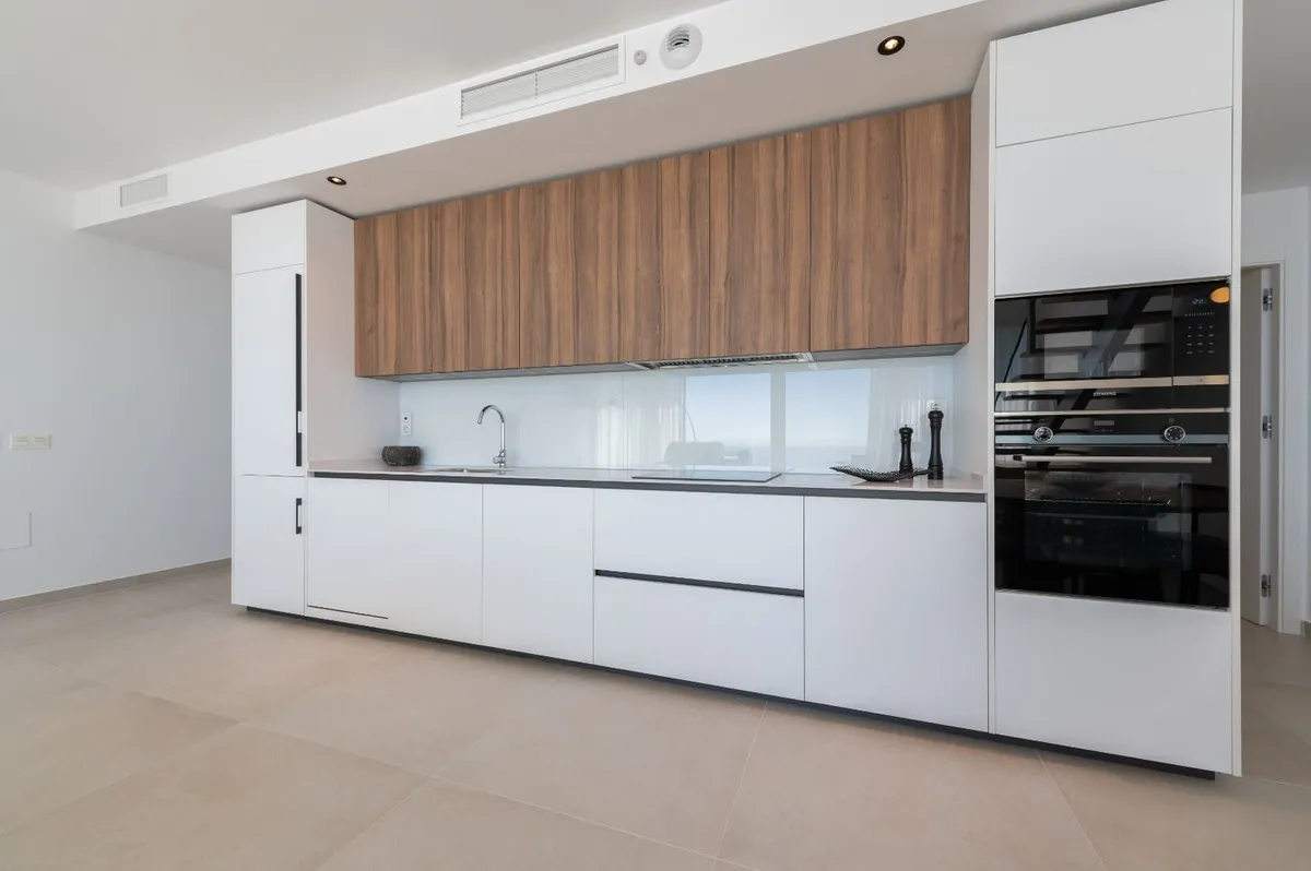 80c568a2-ad5e-4bfb-ae02-4cf53e46d9f8