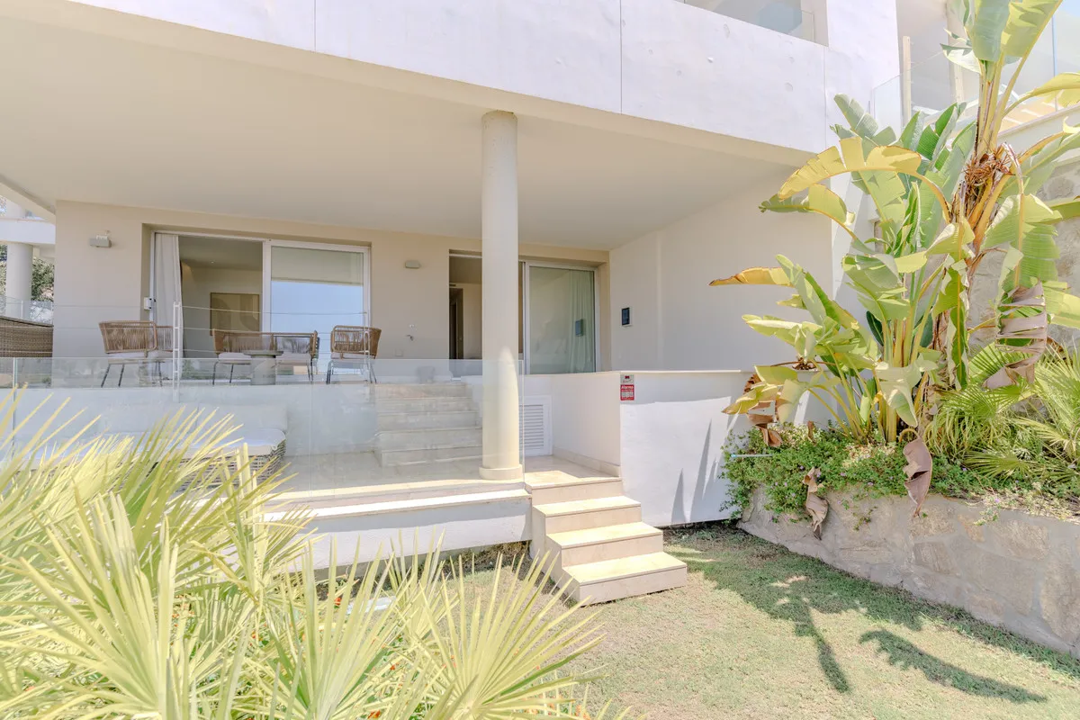 8e9c3cf0-6ba5-4747-b774-aedcd0f77a25