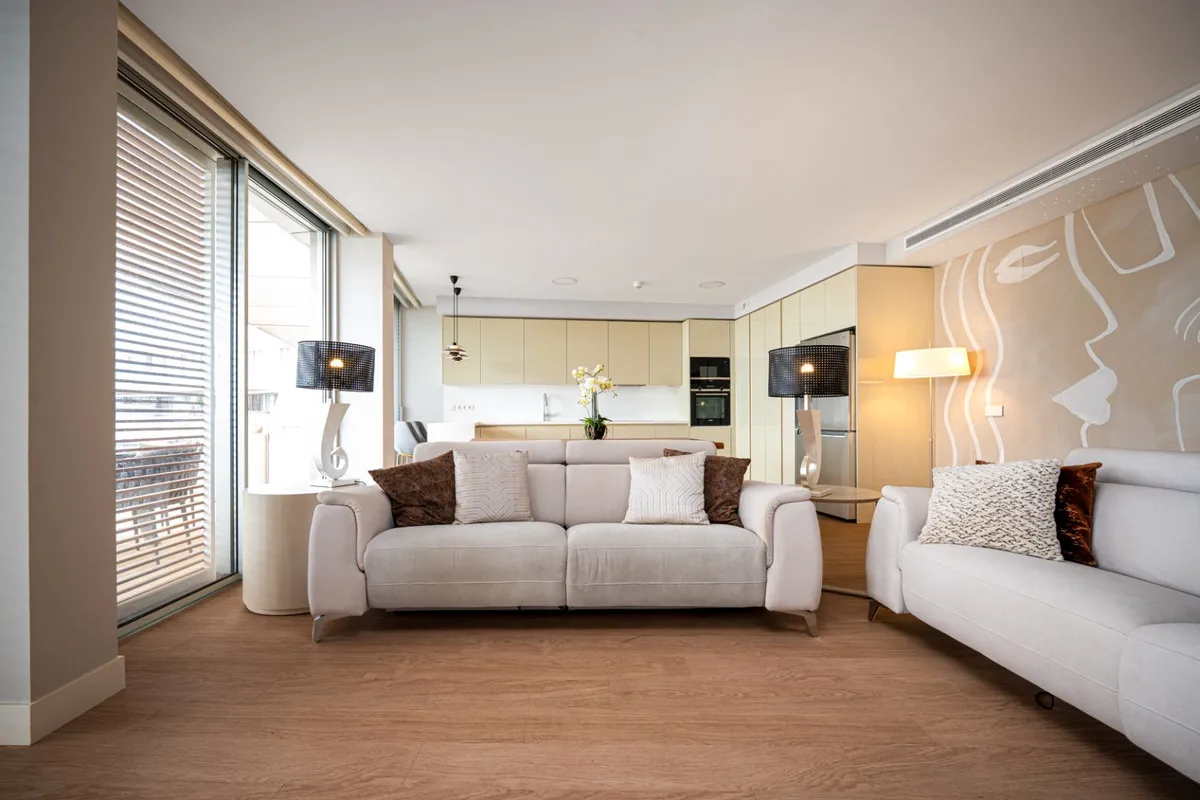 d1b7f8cd-eebe-4b94-ac8e-3561ef067079