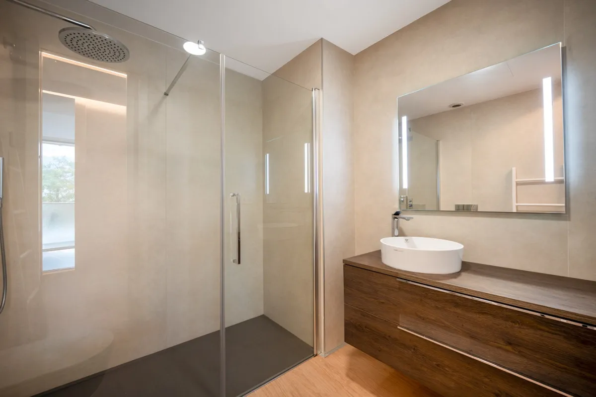 f1a7dd38-ff18-45b2-bb53-5d66b8c76346