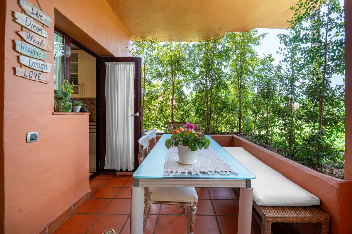 24ac8342-8a73-4003-b138-1ec4b9affca5