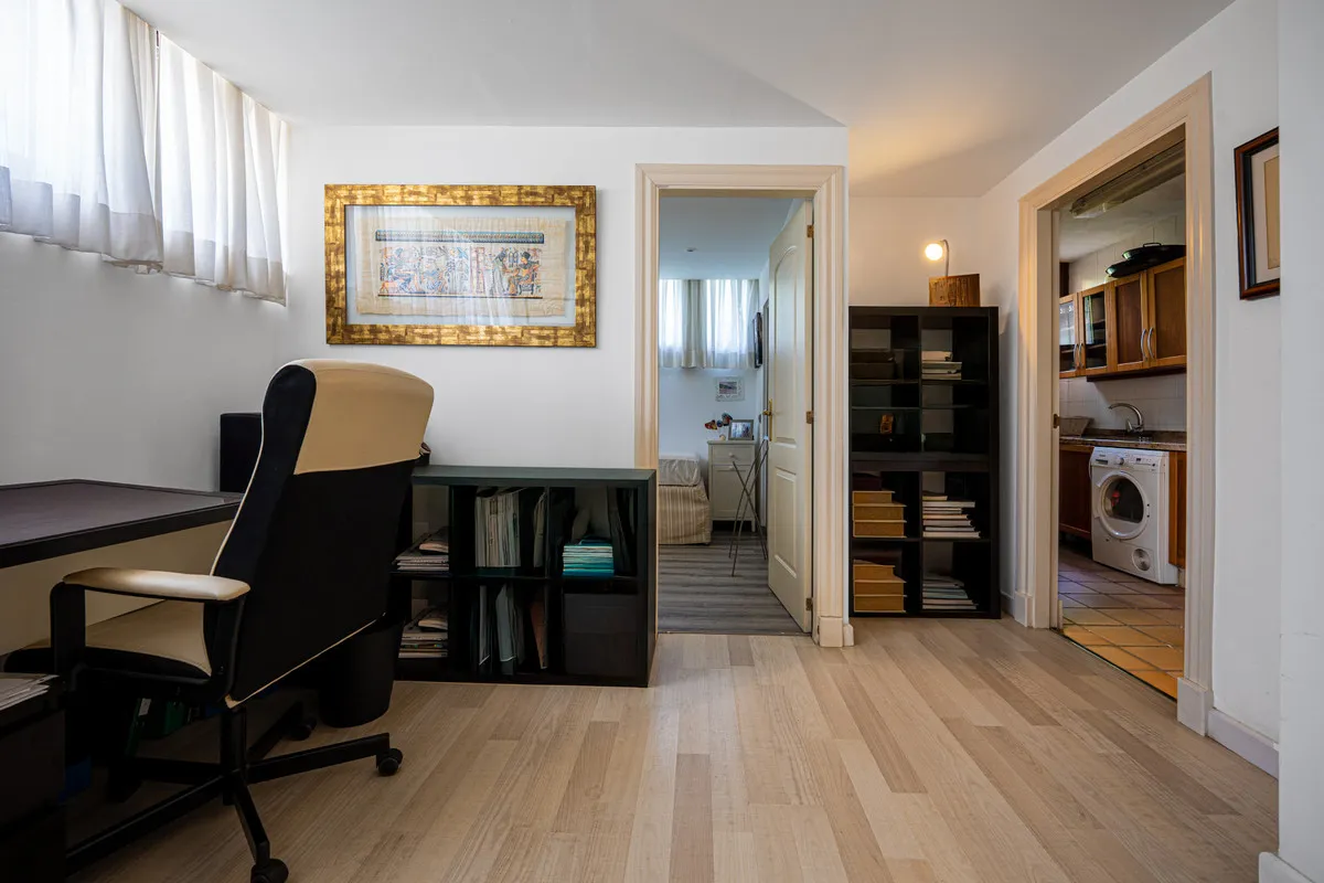 5d2c75a7-0a15-4fd1-a70a-5c74c8862ffb