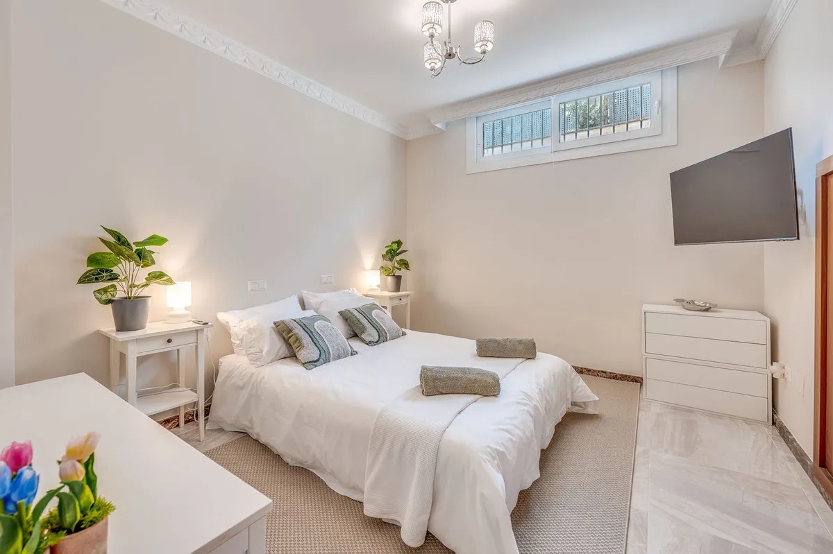 c04a642e-7c8b-46f5-86e3-3669446e86d1