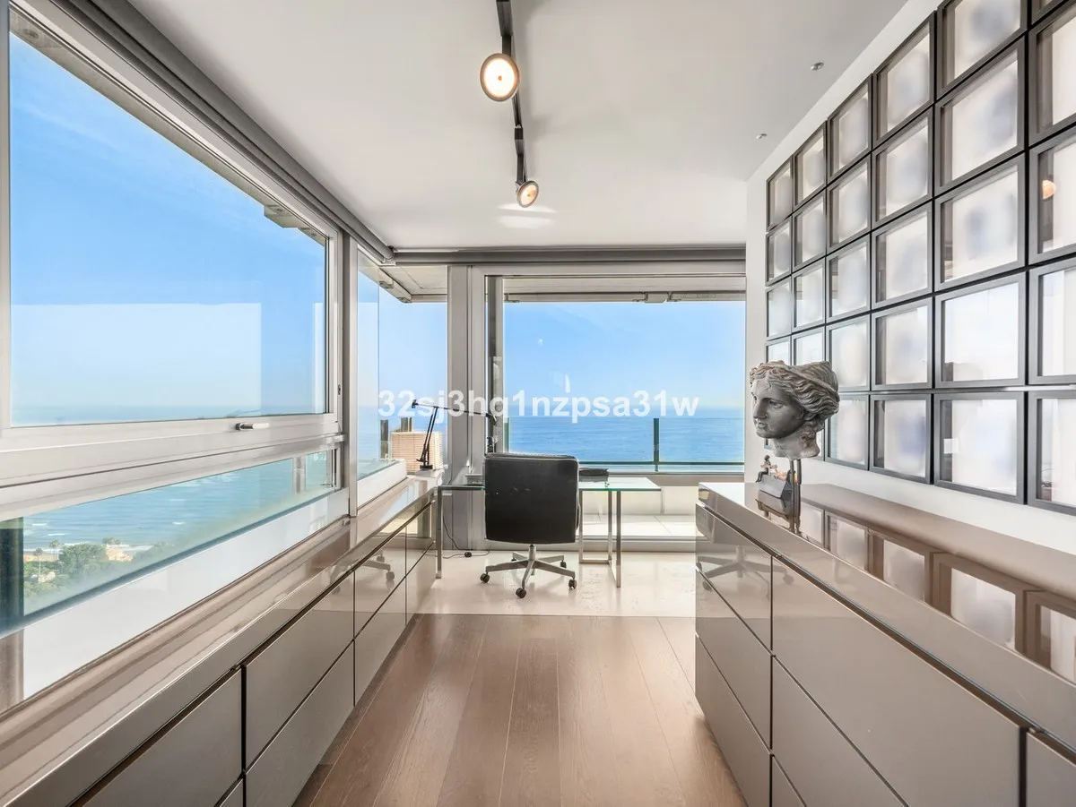 814dc447-cba6-4143-8e6a-a70b0f1a373e