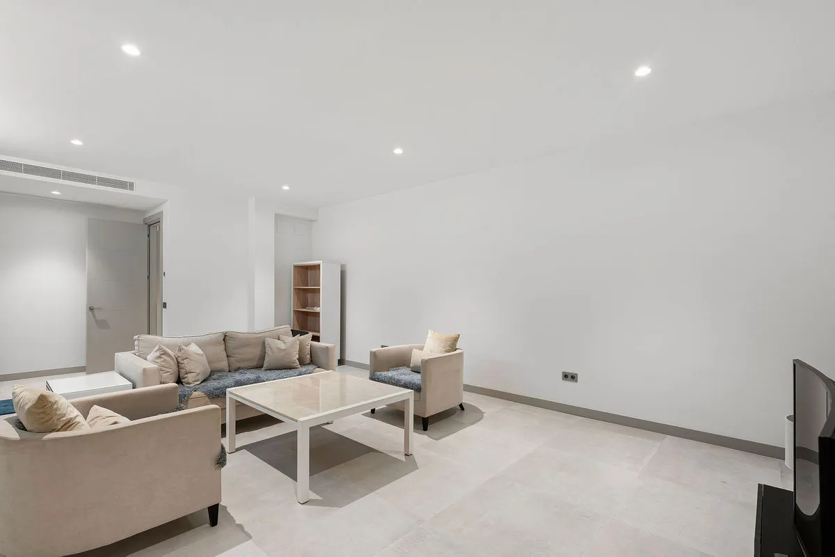 4c24046f-9e3a-46f0-b7cc-dfd7d48adcbc