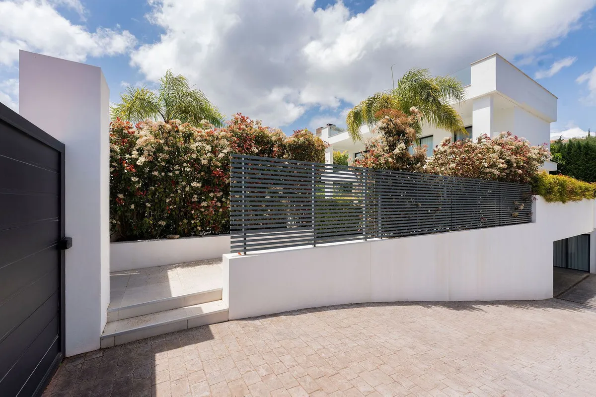 4d1533e3-f5d3-4628-9753-ad582013ba21