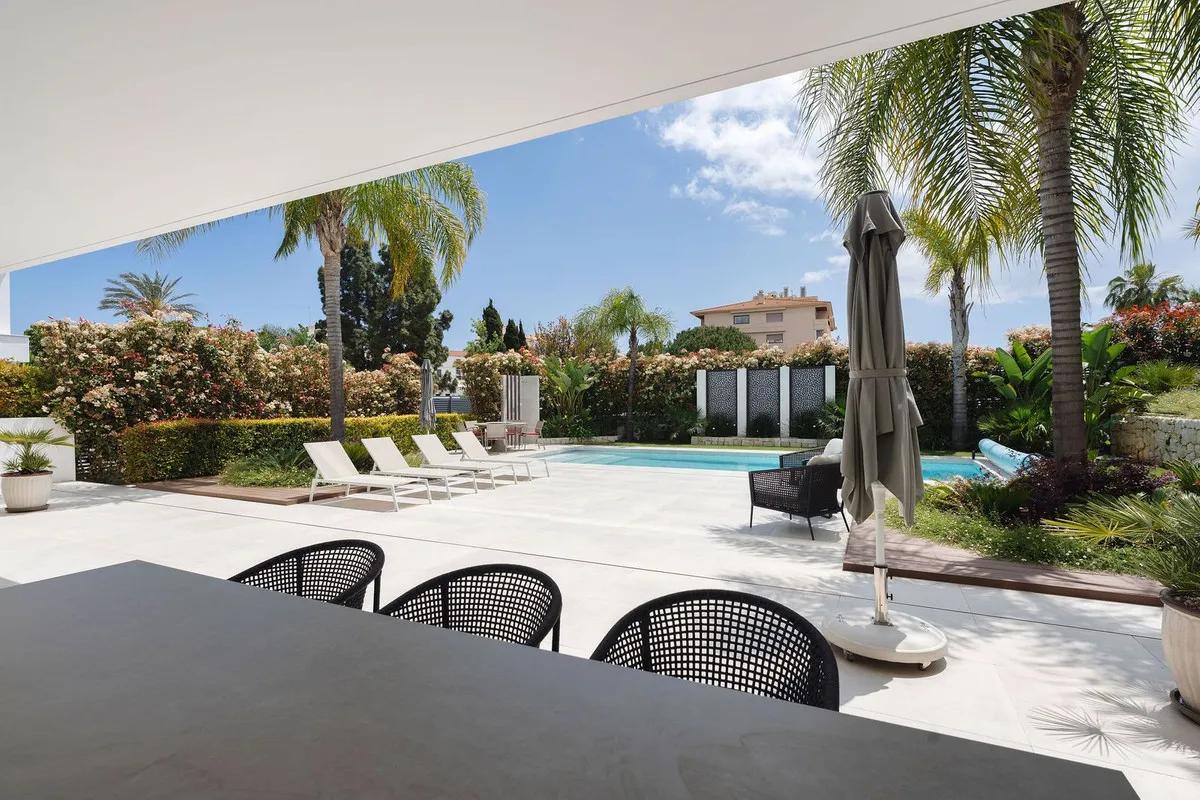 74c04d55-a802-457d-9a17-d702a0a23d9b