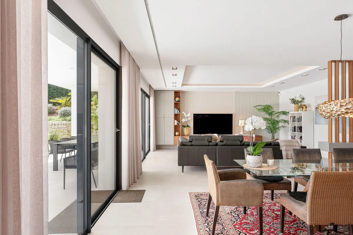 95f45d68-f5b0-400e-b36e-56e22e8c3ab3