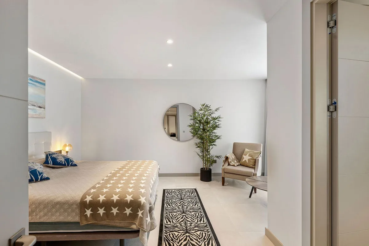 bcbafdee-b82d-41a2-a3a5-3a19577e0be8