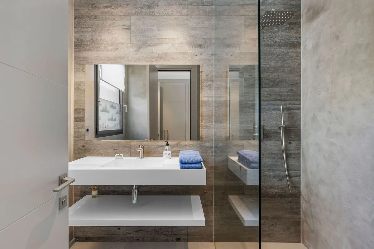 cc6438a2-346d-4684-8685-355b7db4dfe7