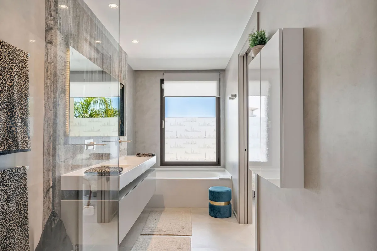 d4868860-4784-44b0-9b85-ee35bf1f7ddd