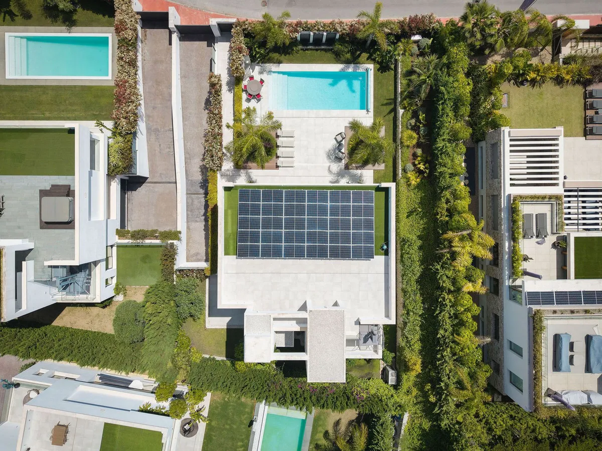 d913c55f-7dcb-4c9b-8aae-05f4e3e4f3c1