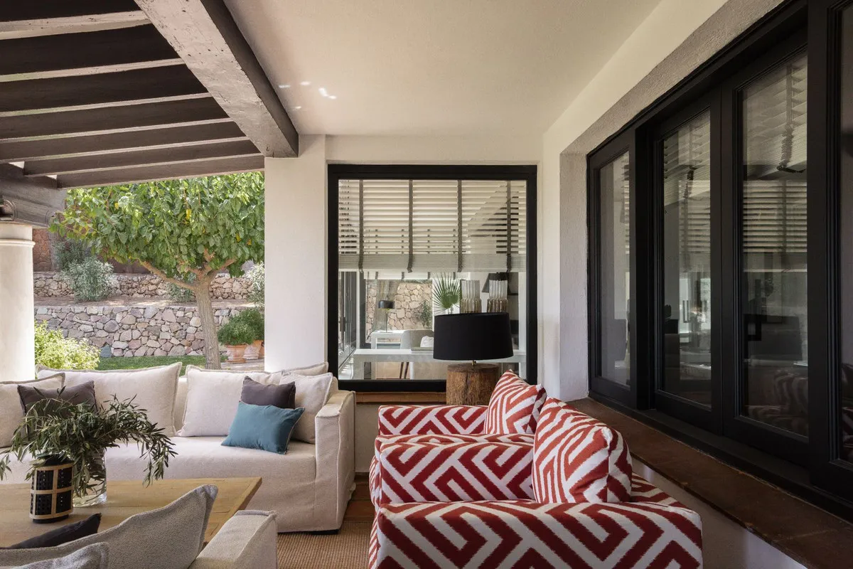 1b2d417f-6511-4caa-a35f-b03b3ac828b6