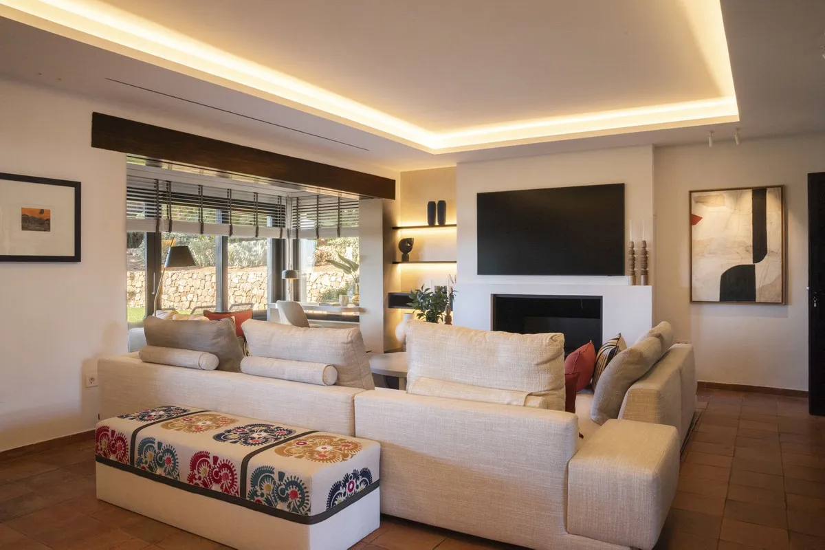 1b625c7f-8b39-4445-9e34-e62cc764f7d3