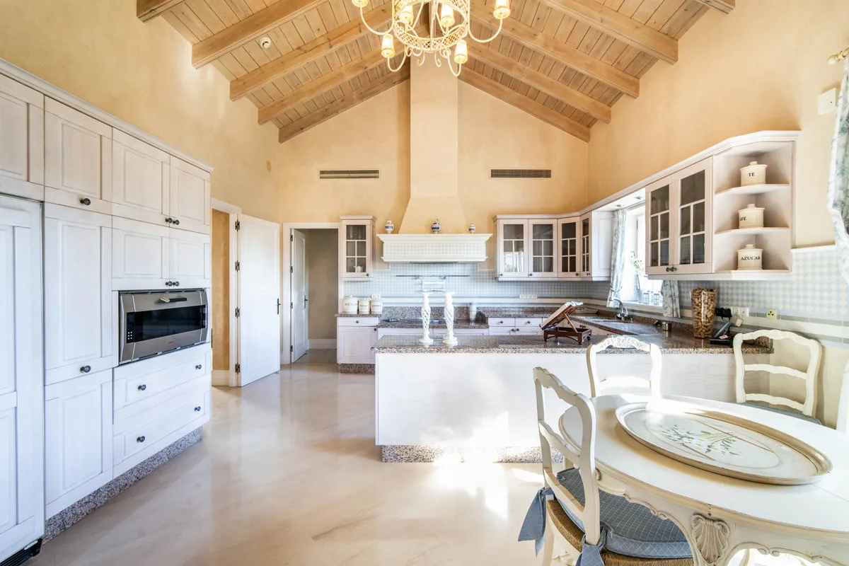 a008389c-5729-44b4-a182-dfb860f76b62