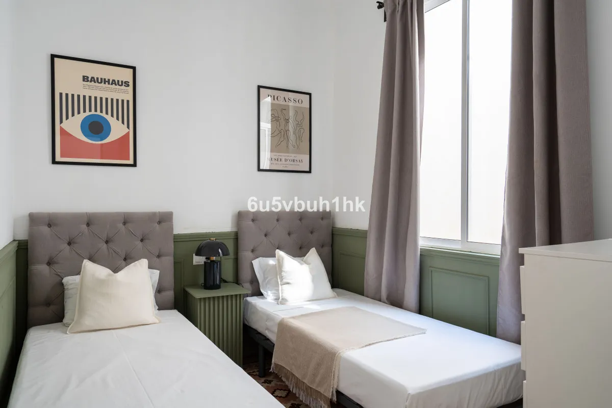 b1ad40cb-a74e-44cc-b3a0-152bfe7c74de