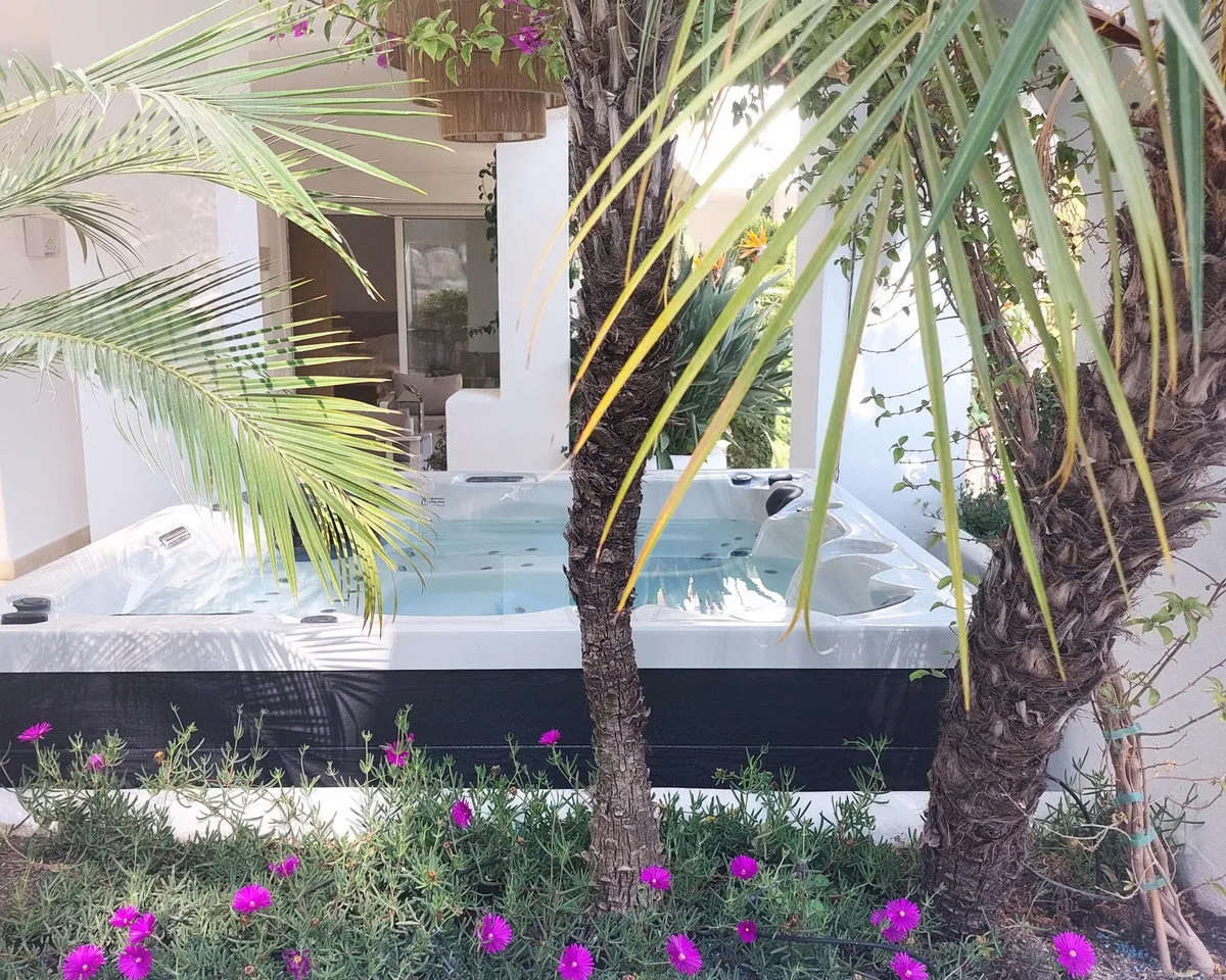 1dd95e14-7401-46fc-8c8d-52ae4cef01d6