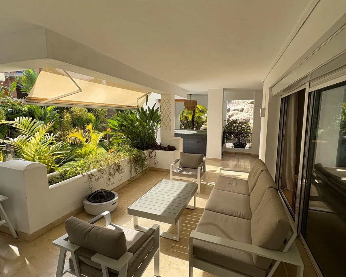 f2c12670-ef40-4b76-ad38-e1d30b289ee7