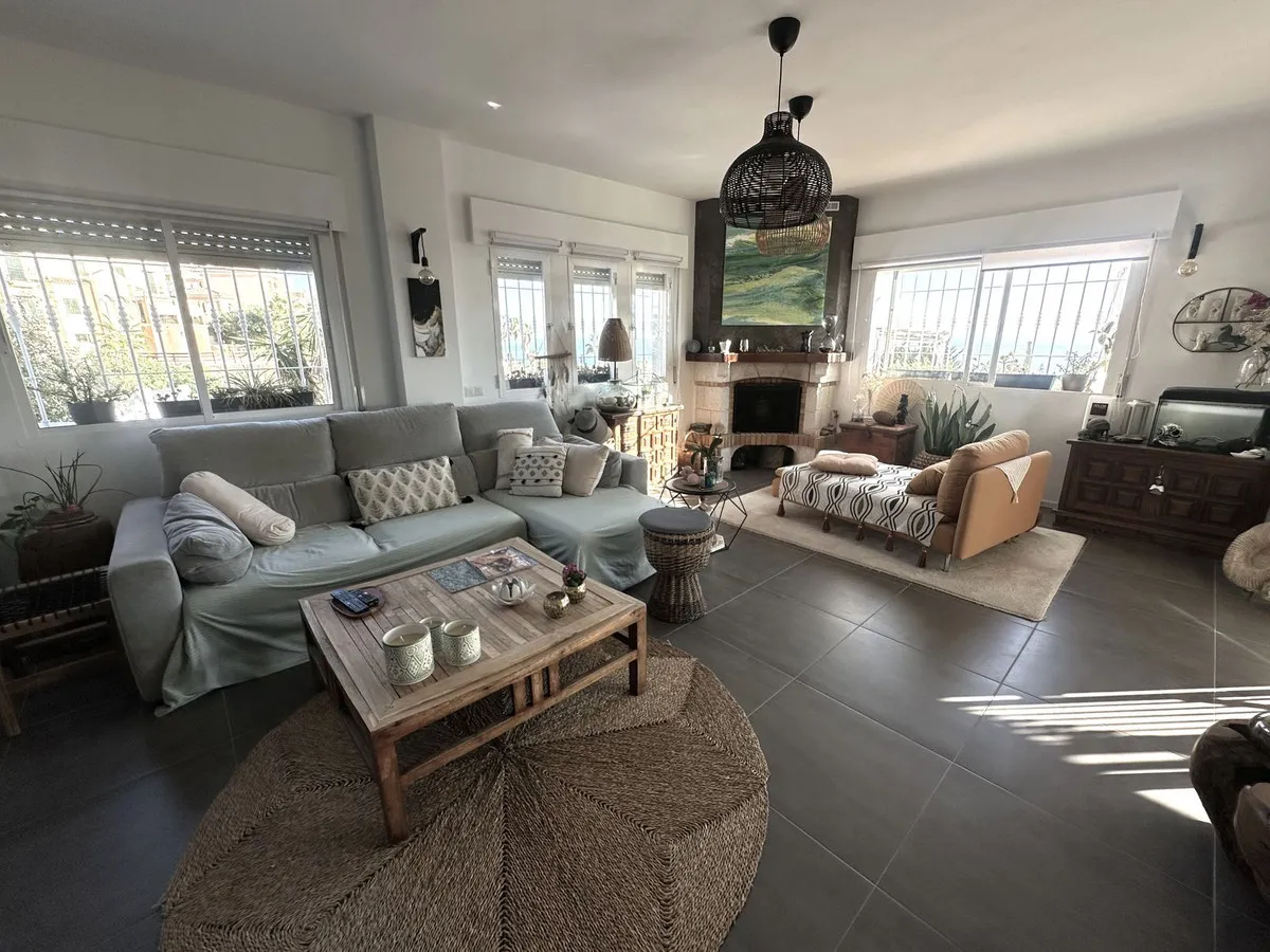 7482a603-170d-4897-9dc0-85d8a7e44041