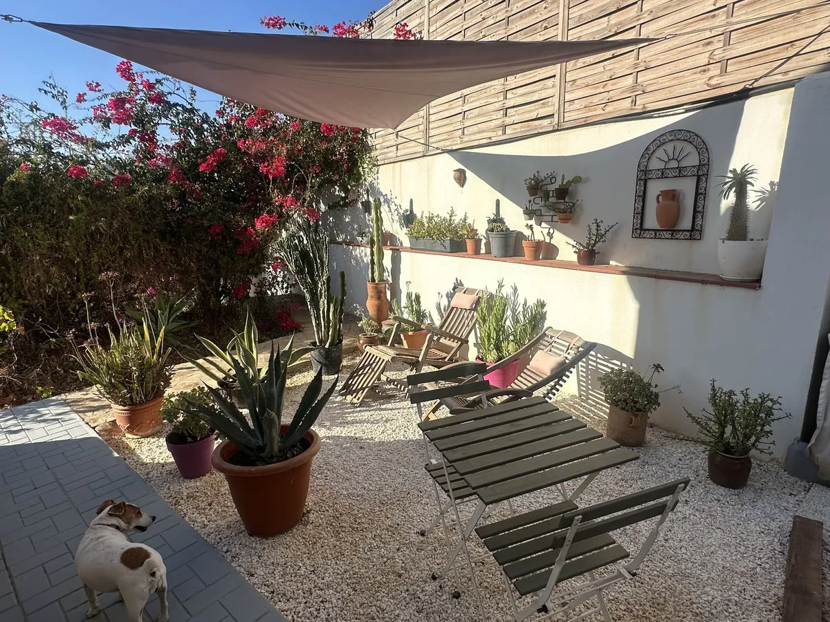 a26d6e79-90ee-4d2e-b7d9-1b4bd0a405bb