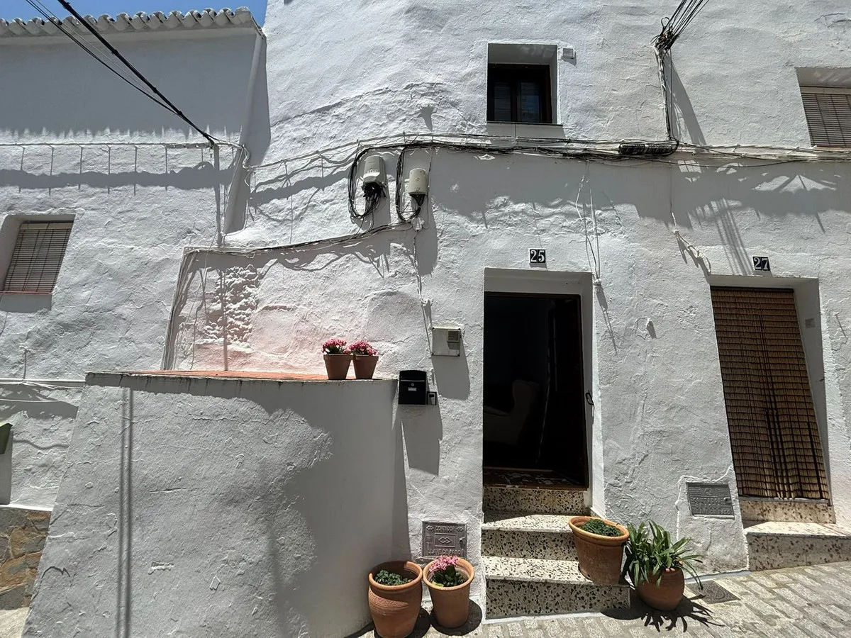 4f994895-b9fa-4a70-99a4-6e39d767f0e6