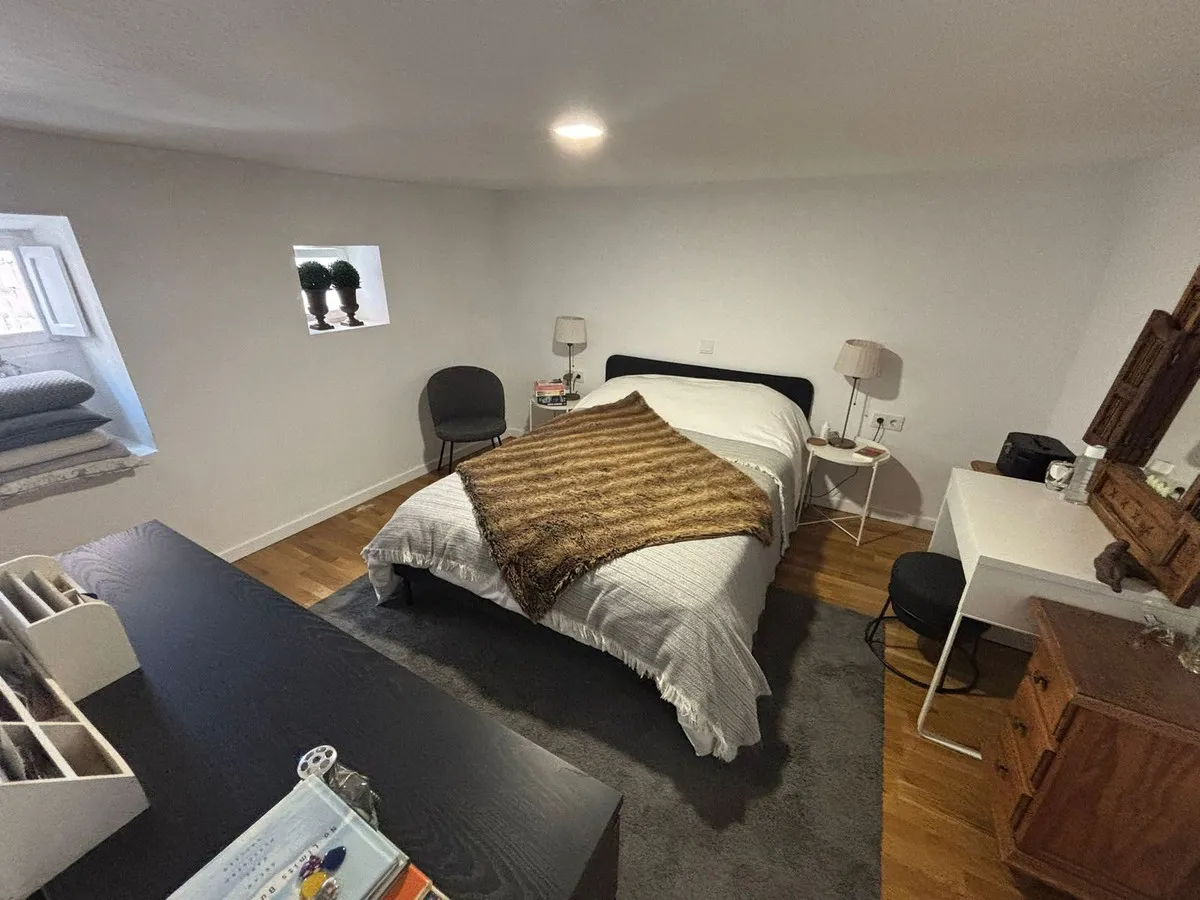 7e6db2a4-619d-43e8-b302-e157e985b30a