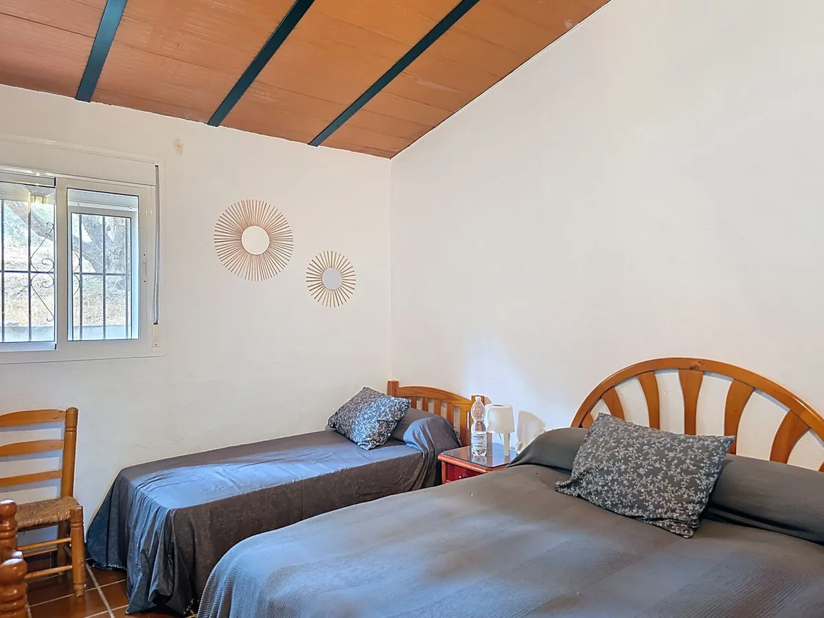 35fa45a6-a035-4825-a727-0b37a98c99ff