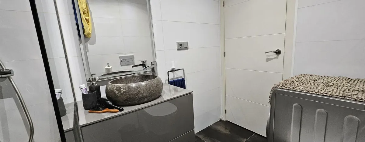 ee2538c0-adc3-4209-96b9-bd8e73475d3c