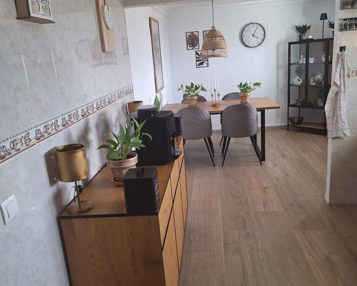 6db1035e-d771-4063-927d-283df6c104a8