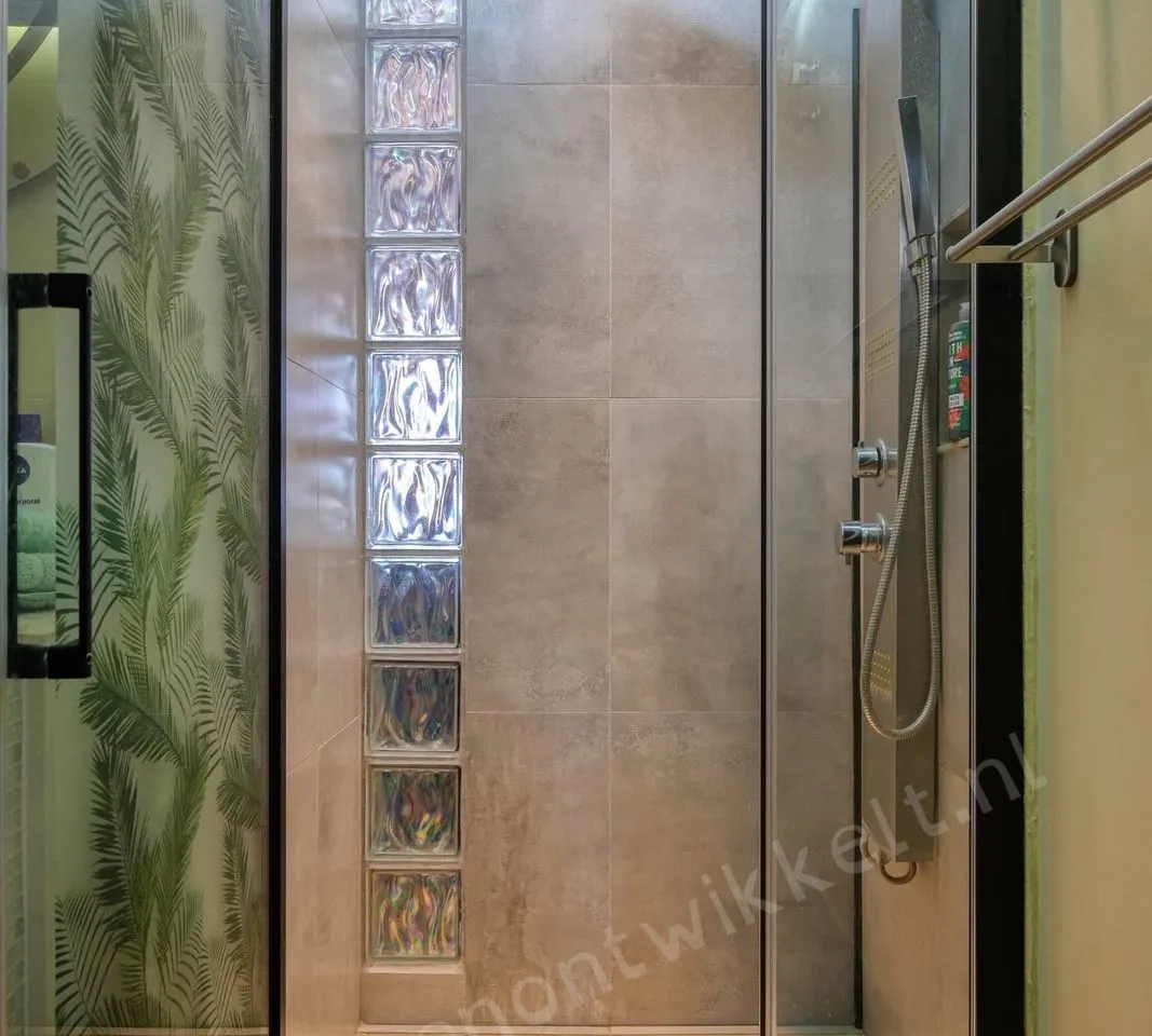 3d85dc7c-624d-4218-92a9-f54902524acb