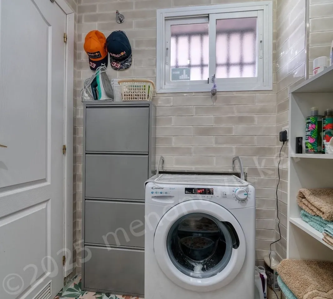 3e988226-ea93-4fbf-bc68-6aeede769439