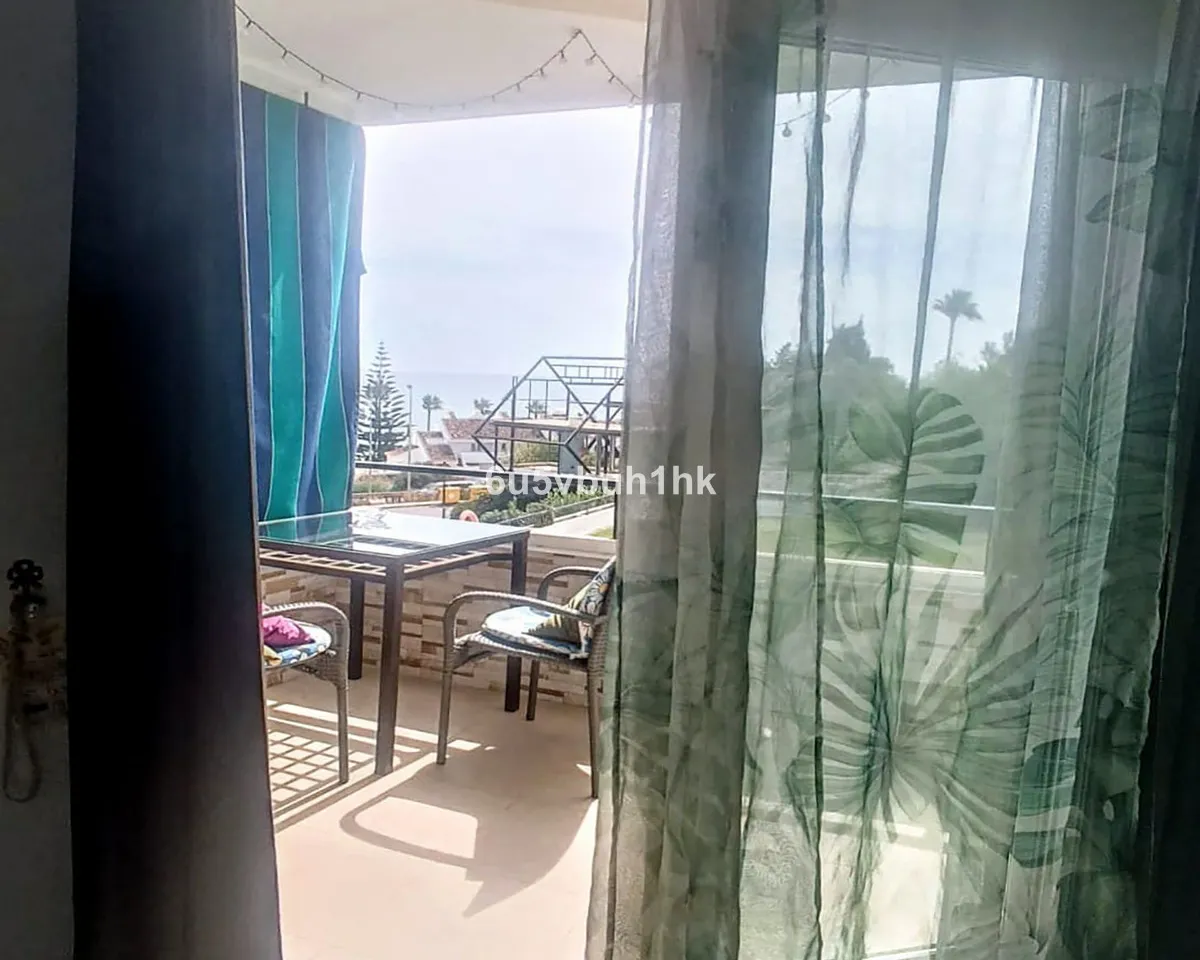 6bc8b697-3fcd-406d-9b70-05da3ff6d0e1