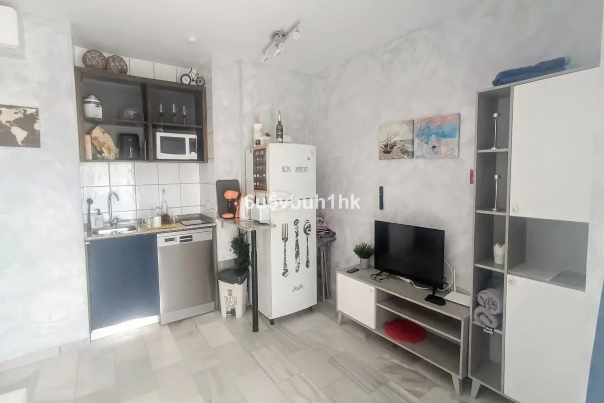 9cfbbb0d-98a3-44b1-bade-c80a5414c455