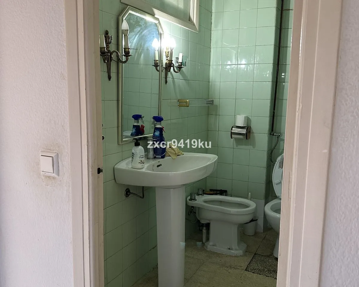 5e46e270-8e95-46a8-893e-73bc72c043c3