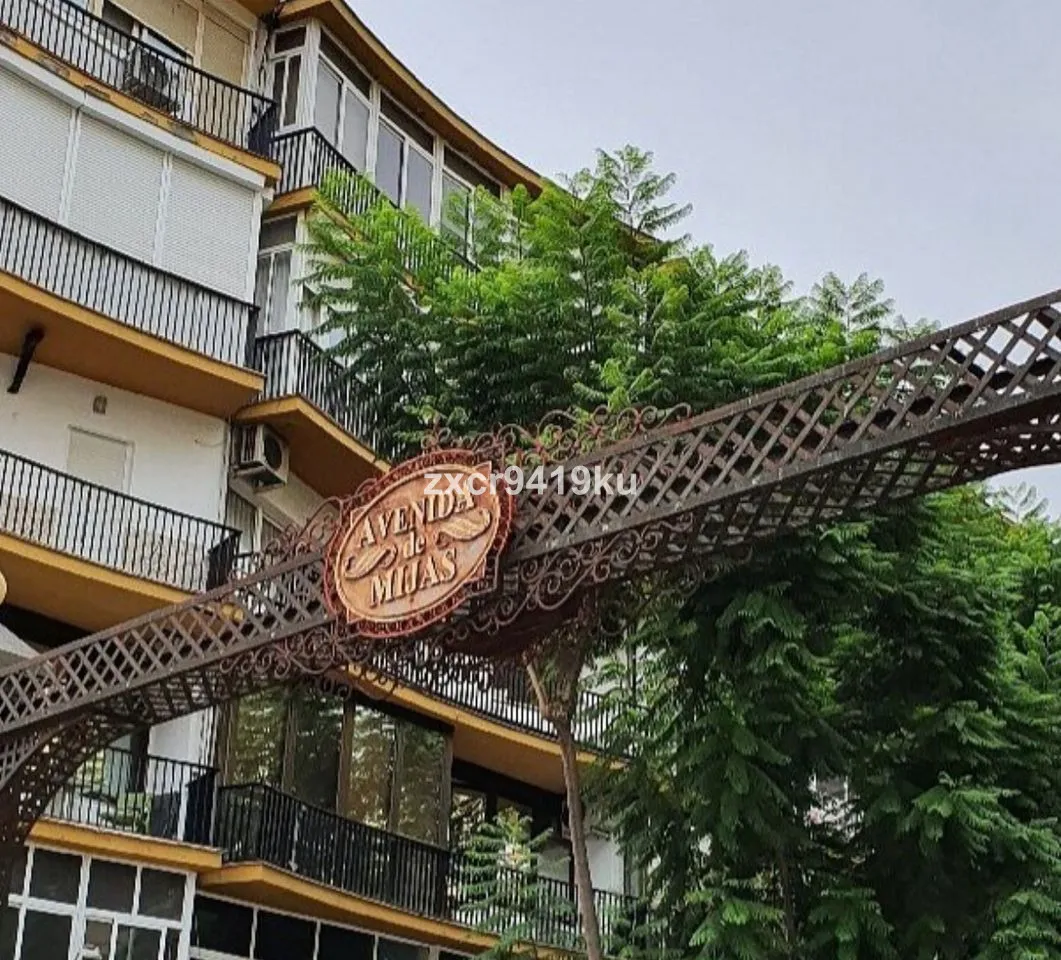 Prime Fuengirola Investment Apartment with Patio