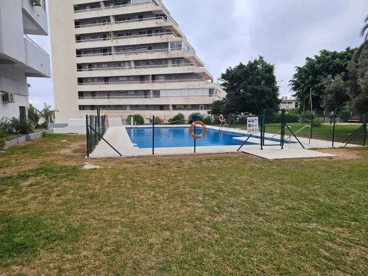 9f8715d4-780a-4fc2-a8fa-2ce61c19e66f