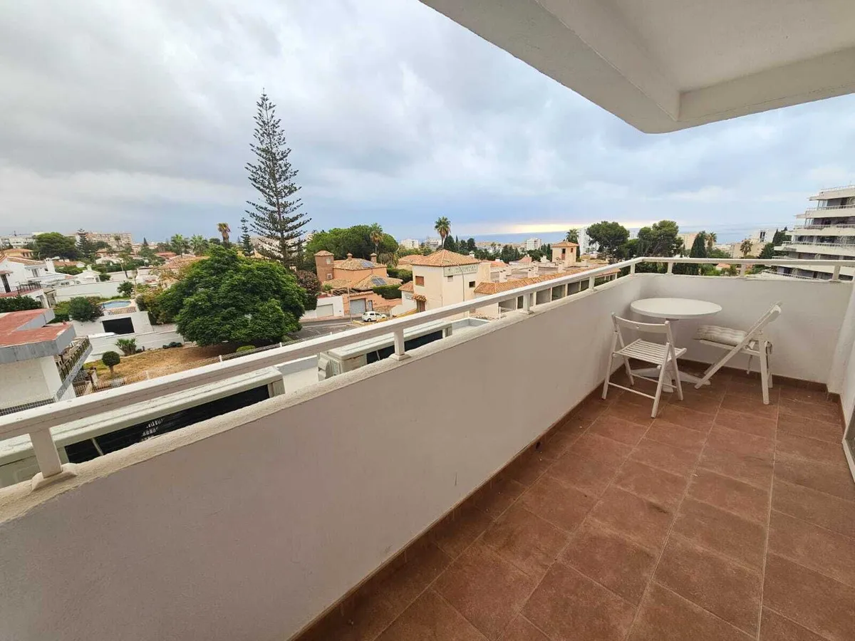 d08cbdb9-80da-43de-b7b7-2bccff7cc613