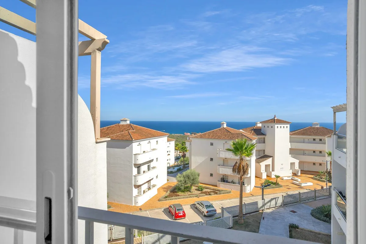 24ce3a65-f4dd-4905-ad5e-06b8f8add3b8