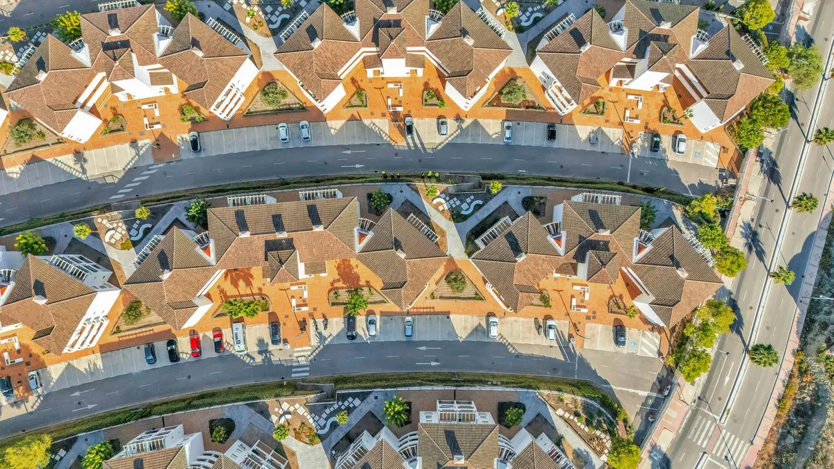 97335956-a438-4c37-a26b-7fbda1504fff