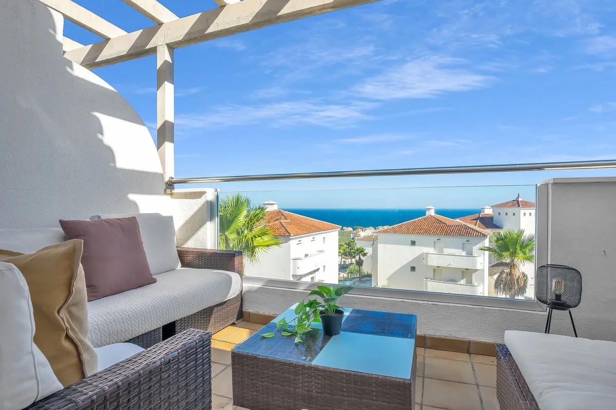 b3cb1faf-92d1-459f-883b-3c1de6d21bd5